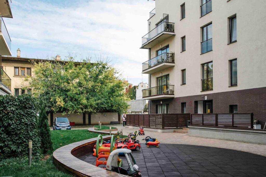 Vivando - Beautiful Studio B + Parking Bukurešť Exteriér fotografie